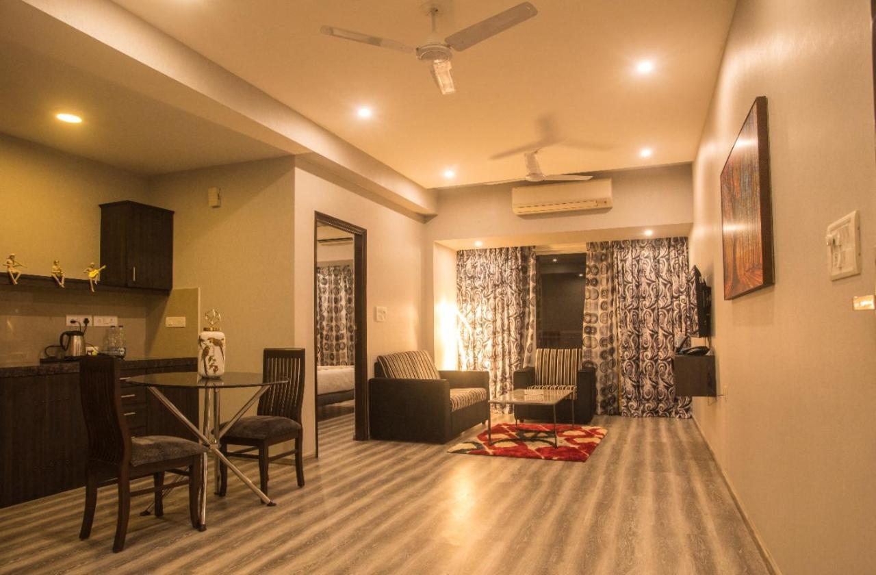 Encore Suites Goa Panaji Exterior foto